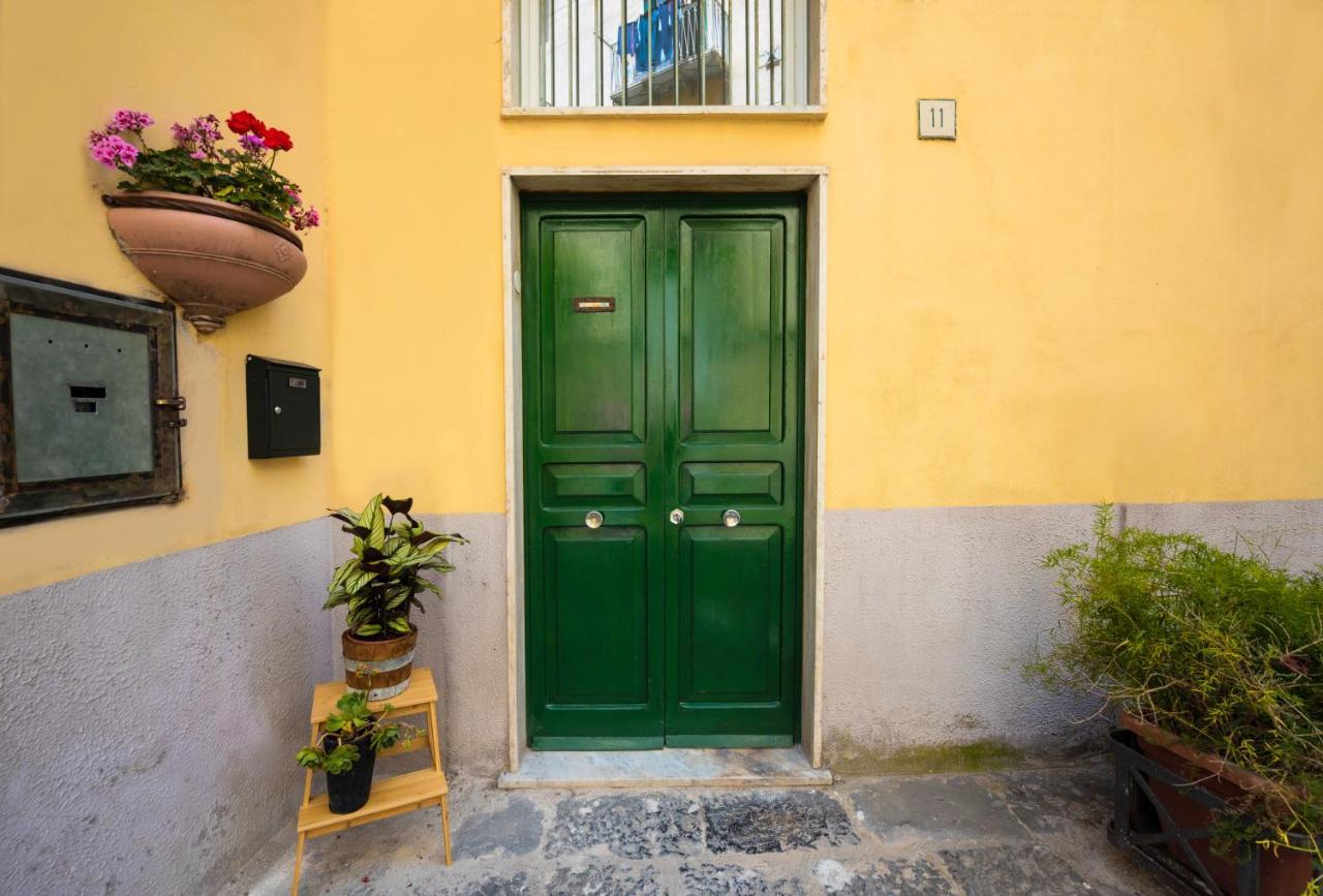 Dimora Francesca Apartment Salerno Exterior foto