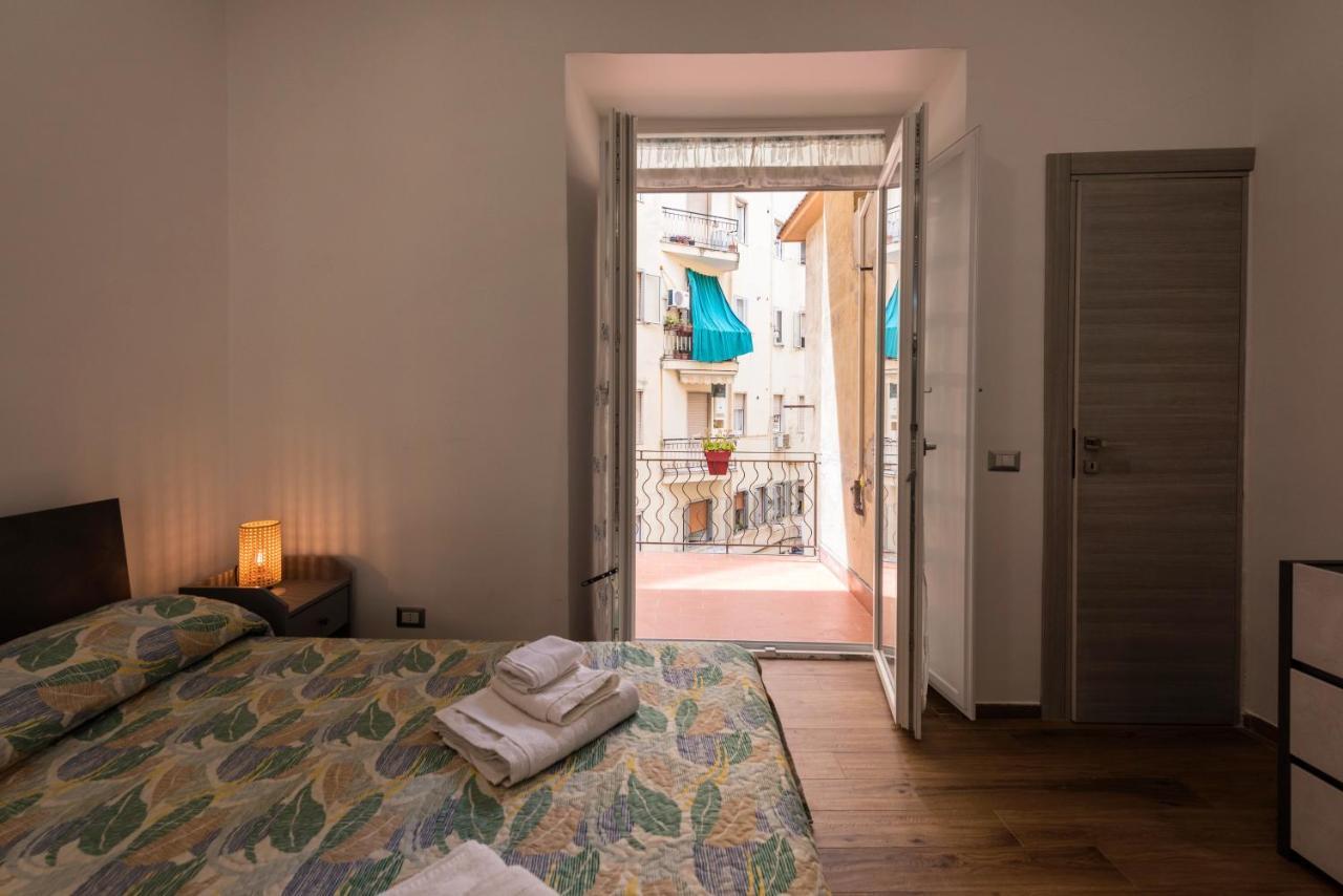 Dimora Francesca Apartment Salerno Exterior foto
